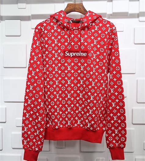 porta carte supreme louis vuitton prezzo|supreme x louis vuitton hoodie.